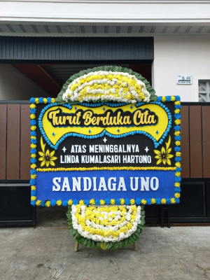 Papan Bunga Duka di Bumi Agung